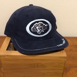 Vintage UNC Tarheels SnapBack. Lee Sport.